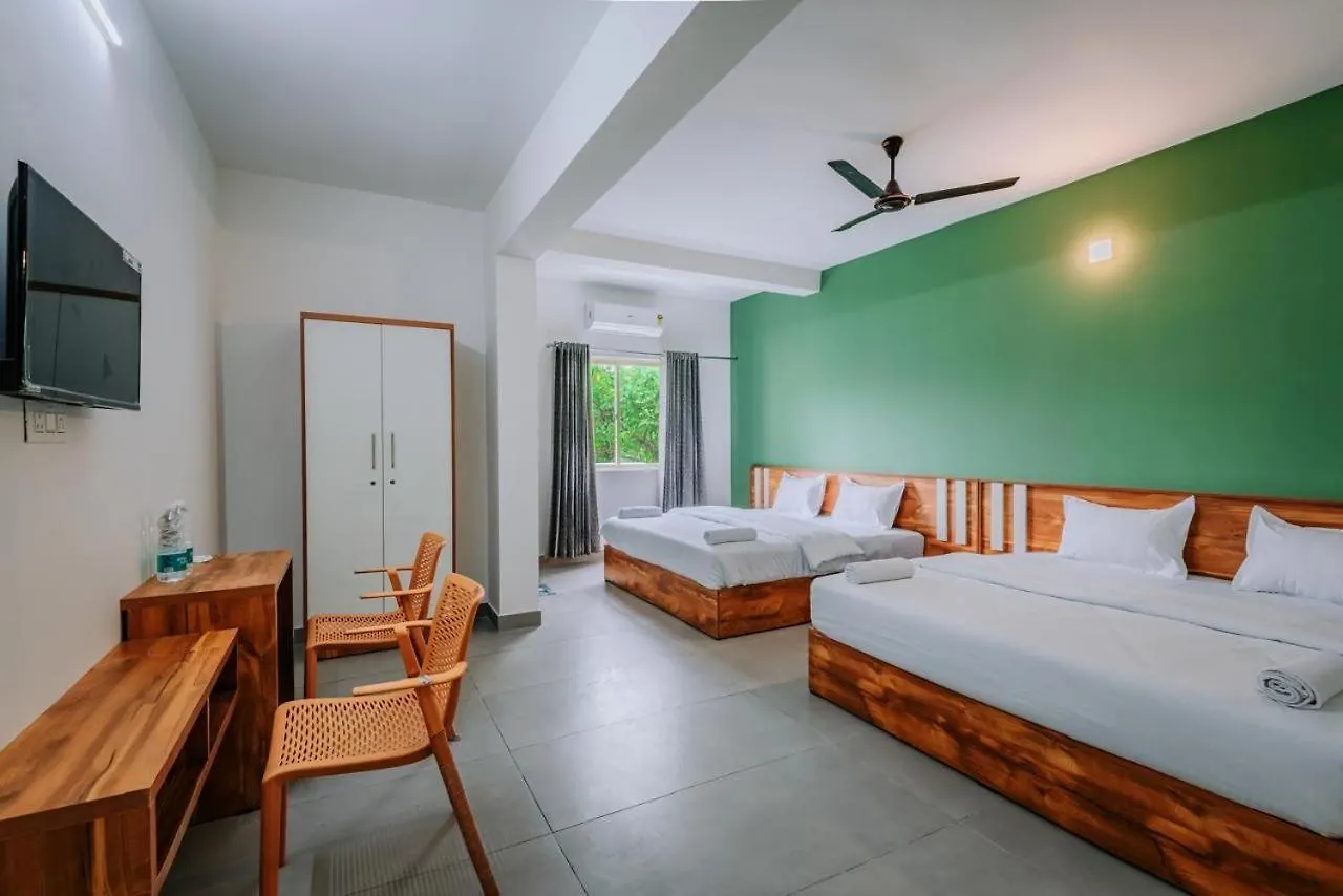 Max Residency Vila Calecute