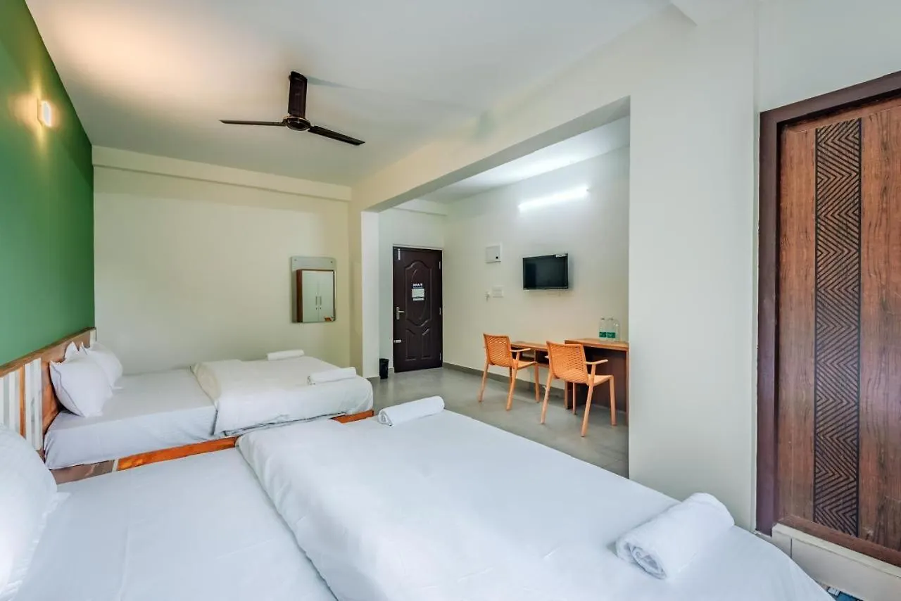 Max Residency Vila Calecute